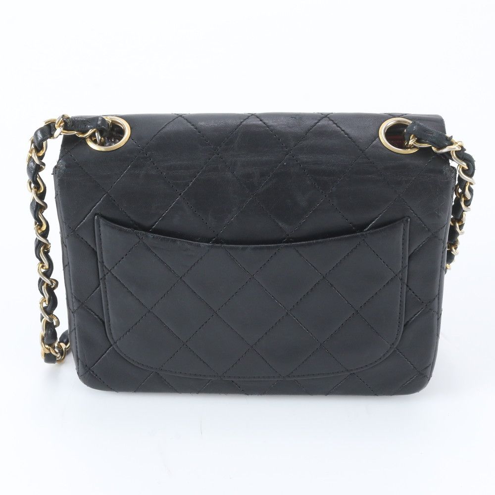 Chanel Quilted Chain Leather Shoulder Bag Crossbody Black — view 3