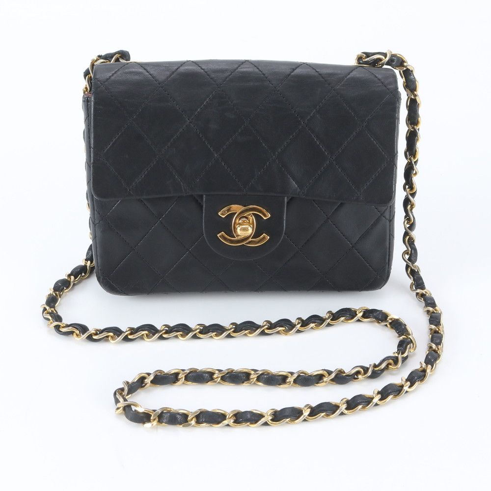 Chanel Quilted Chain Leather Shoulder Bag Crossbody Black