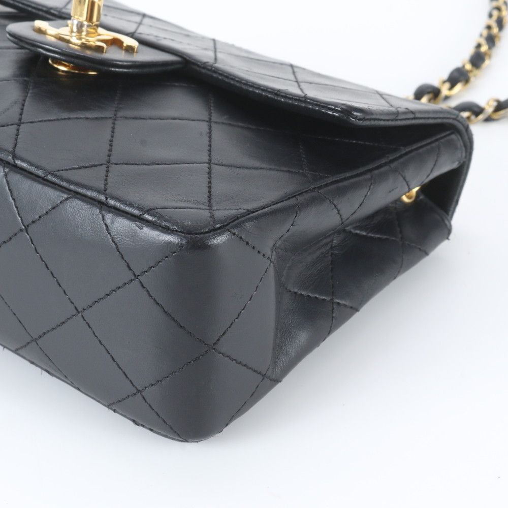Chanel Quilted Chain Leather Shoulder Bag Crossbody Black — view 4