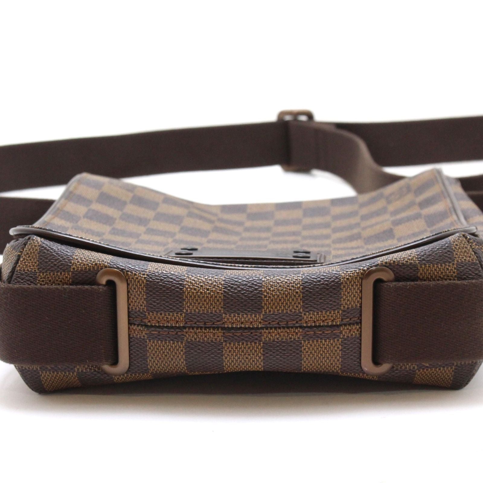 Louis Vuitton Brooklyn PM Shoulder Bag Damier Canvas — view 7
