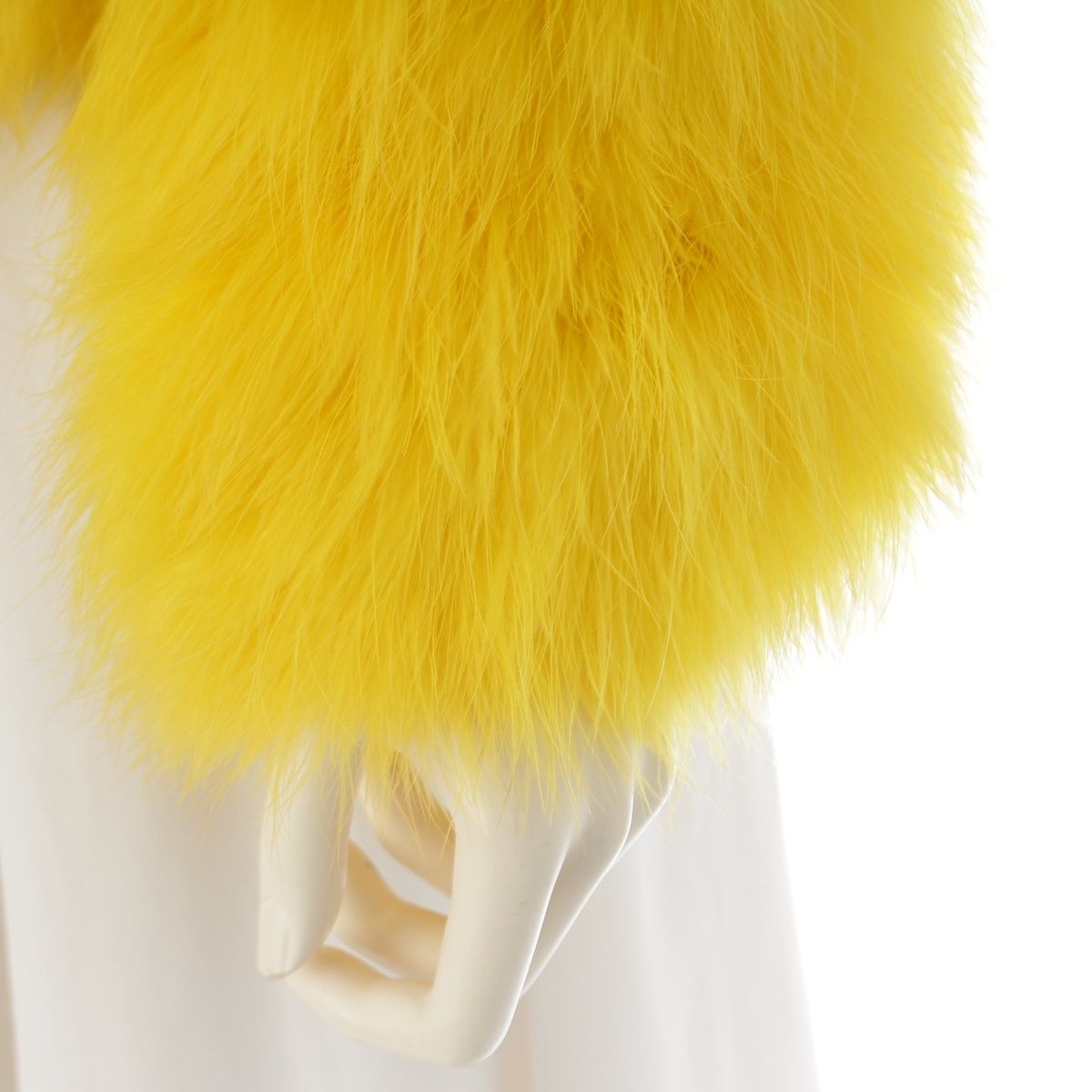 Gucci Short Sleeve Marabou Down Tom Ford Era Fur Jacket Yellow 38 — view 6
