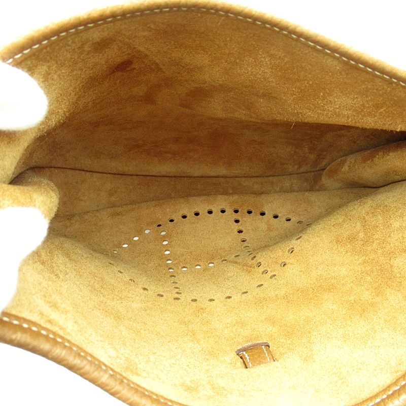 Hermes Evelyne 3 PM Taurillon Clemence Shoulder Bag Gold — view 6