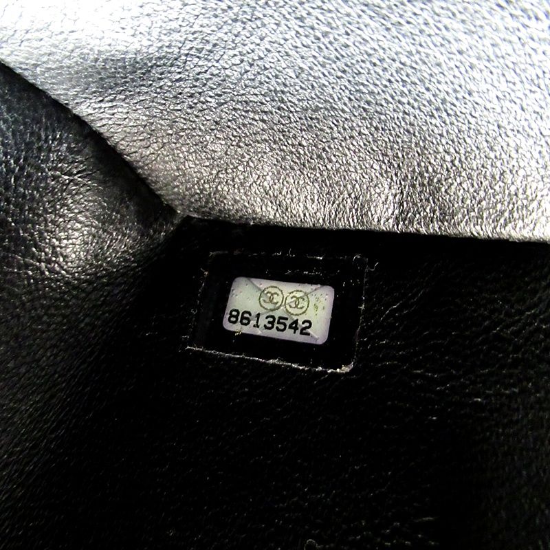 Chanel Reissue Tote Caviar Leather Handbag Black — view 8