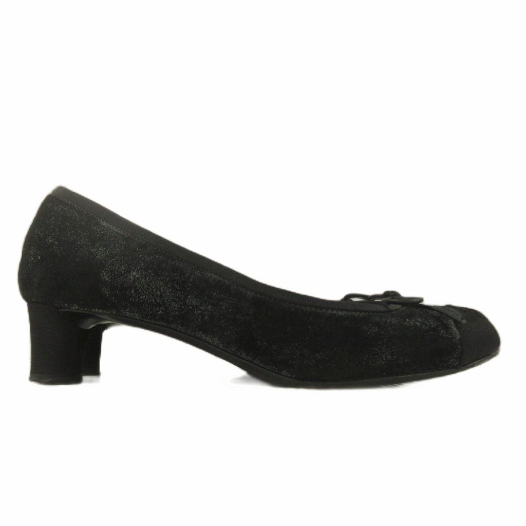 Chanel CC Logo Ballerina Pumps Black Heels Shoes — view 5