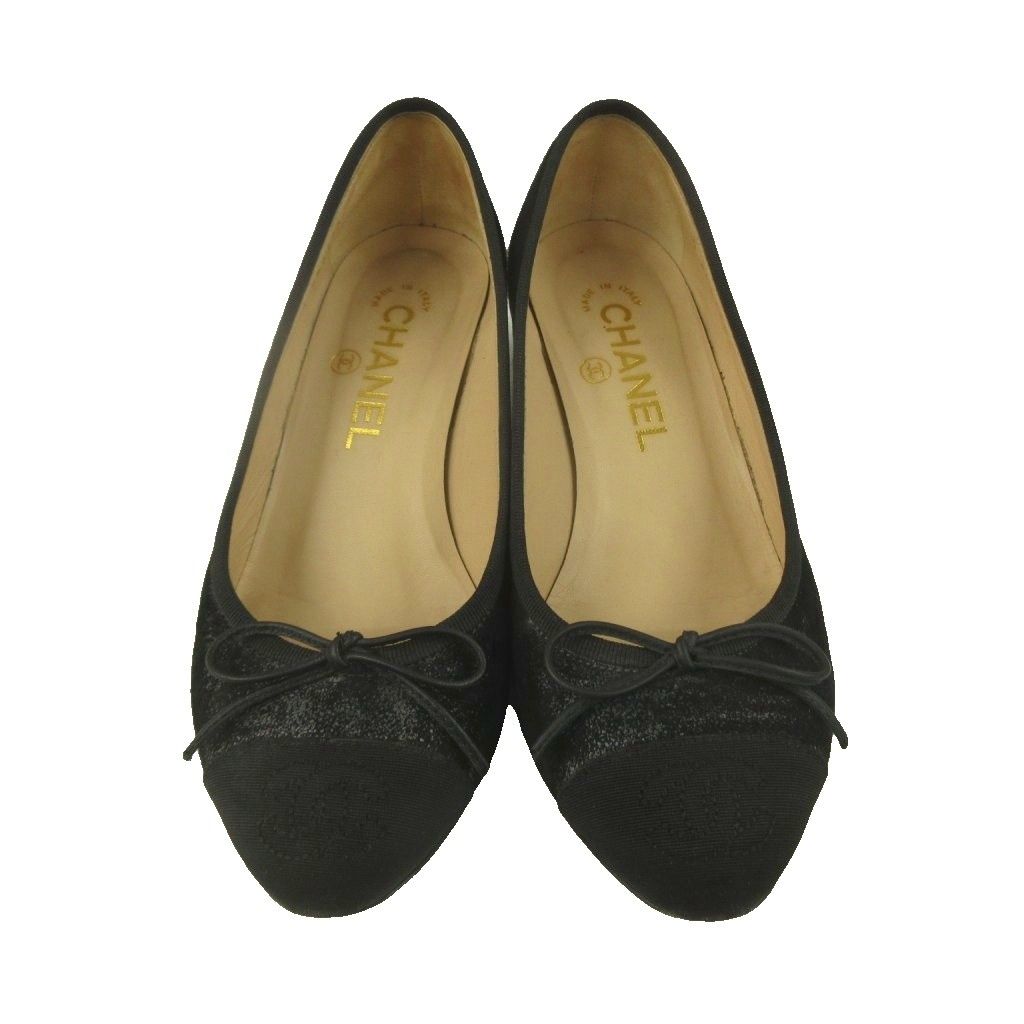 Chanel CC Logo Ballerina Pumps Black Heels Shoes — view 2