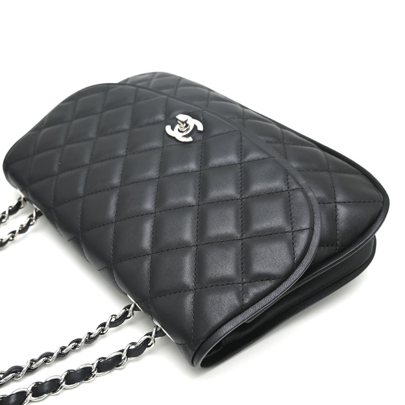 Chanel Shoulder Bag Black — view 3