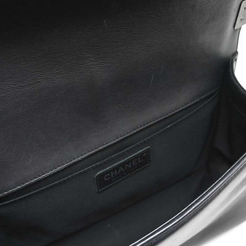 Chanel Shoulder Bag Black — view 6