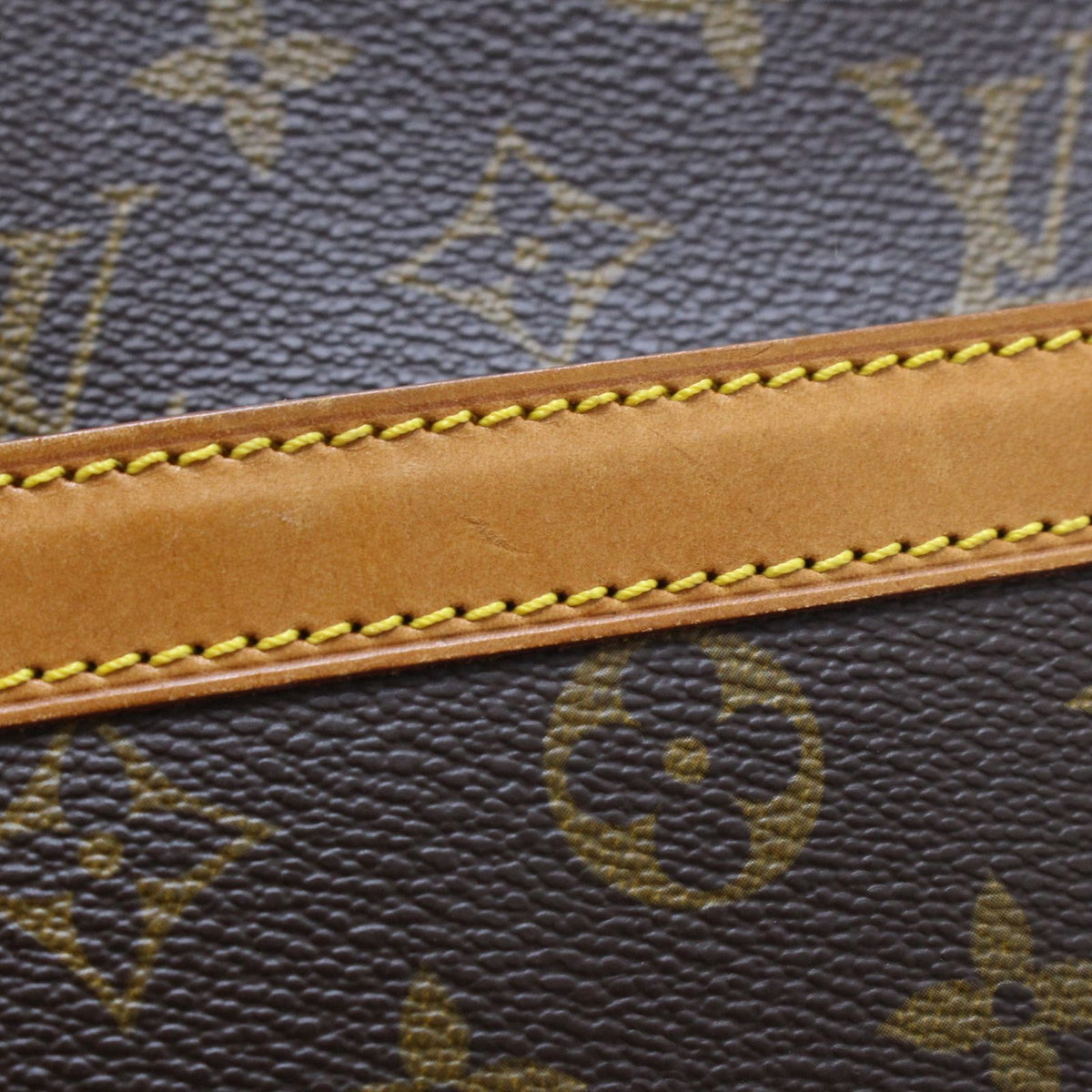 Louis Vuitton Reporter GM Shoulder Bag Monogram Canvas — view 6