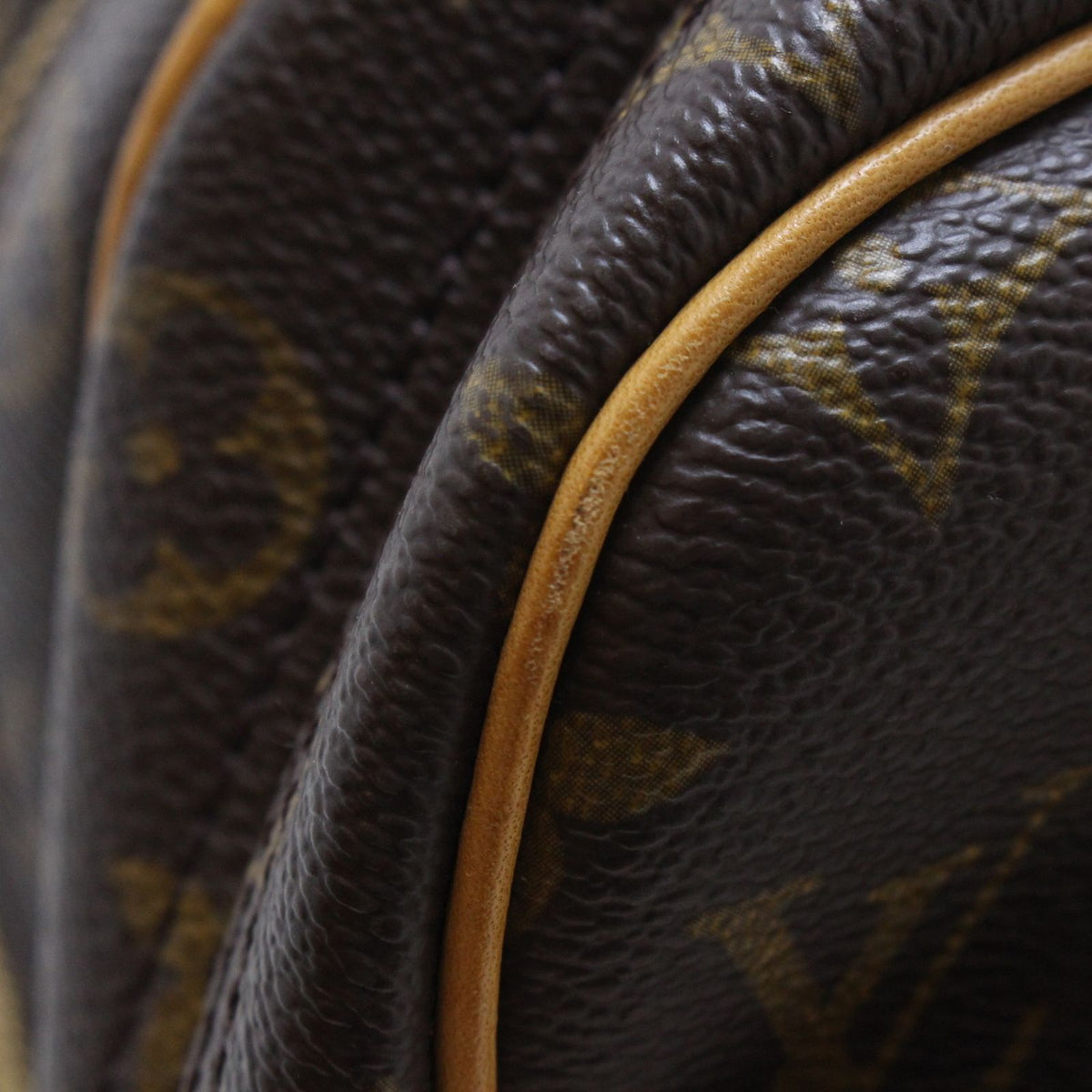 Louis Vuitton Reporter GM Shoulder Bag Monogram Canvas — view 7