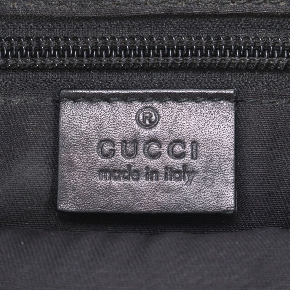 Gucci Diamante Leather Shoulder Bag Crossbody Messenger Business — view 8