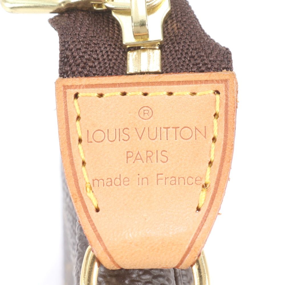 Louis Vuitton Monogram Mini Pochette Accessoires Leather Handbag Tote — view 8