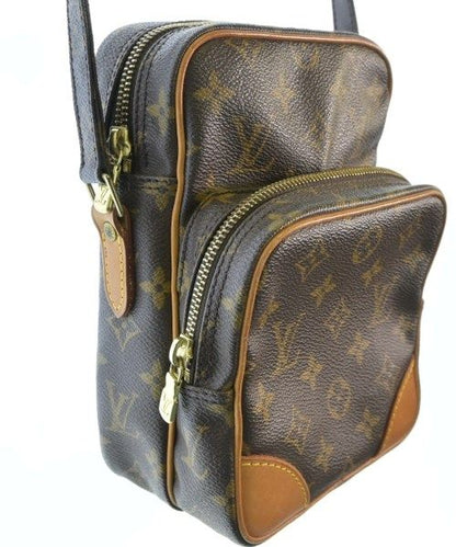 Louis Vuitton Shoulder Bag — view 8