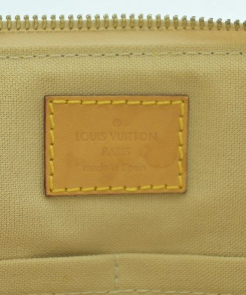 Louis Vuitton Shoulder Bag — view 5