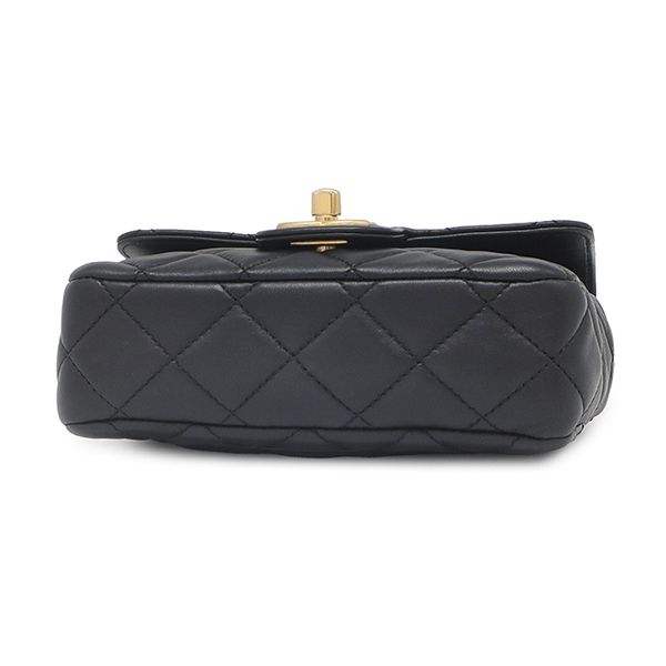 Chanel Shoulder Bag Quilted Chain Lambskin Black Vintage Logo — view 3