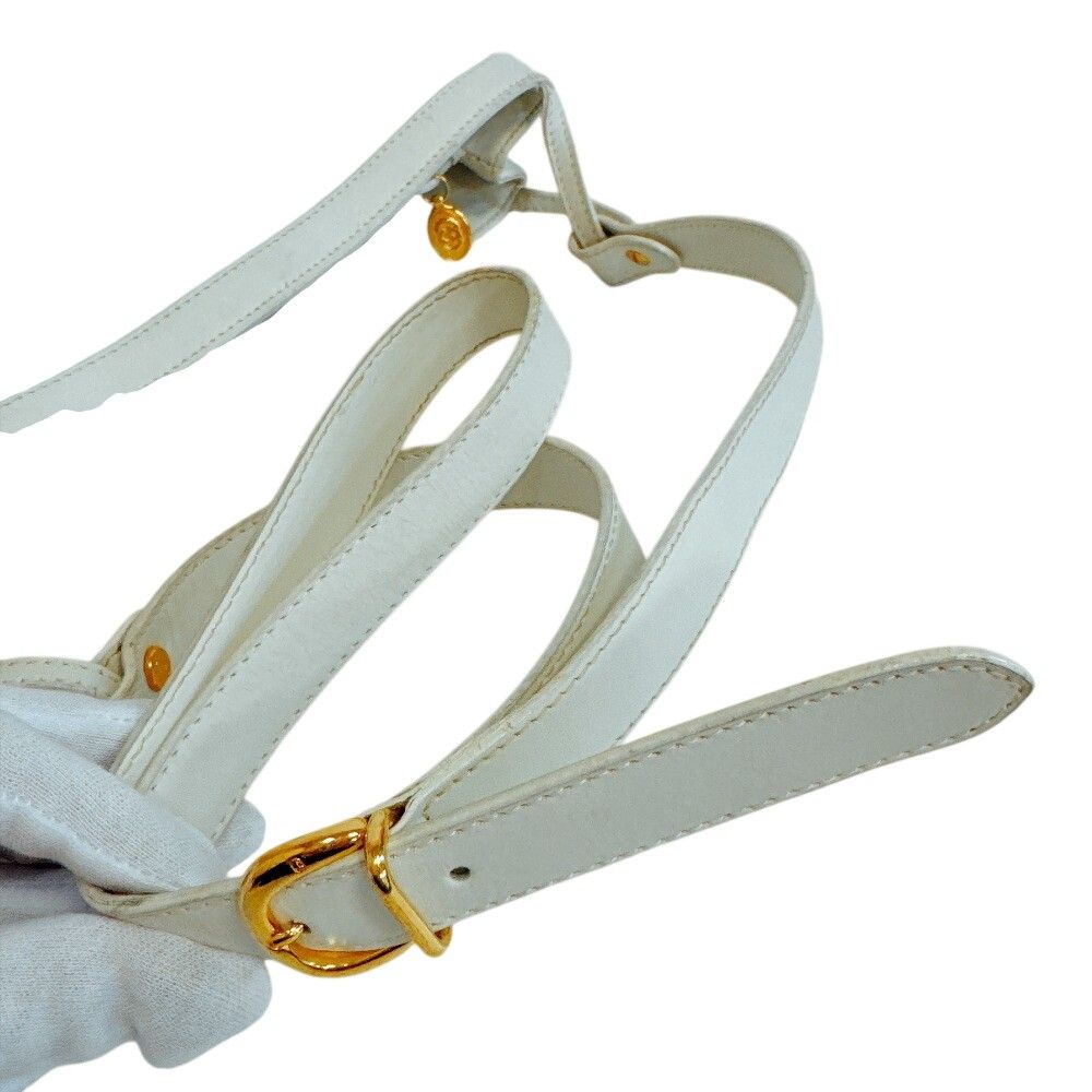 Gucci Bucket Bag Interlocking G Vintage White — view 4