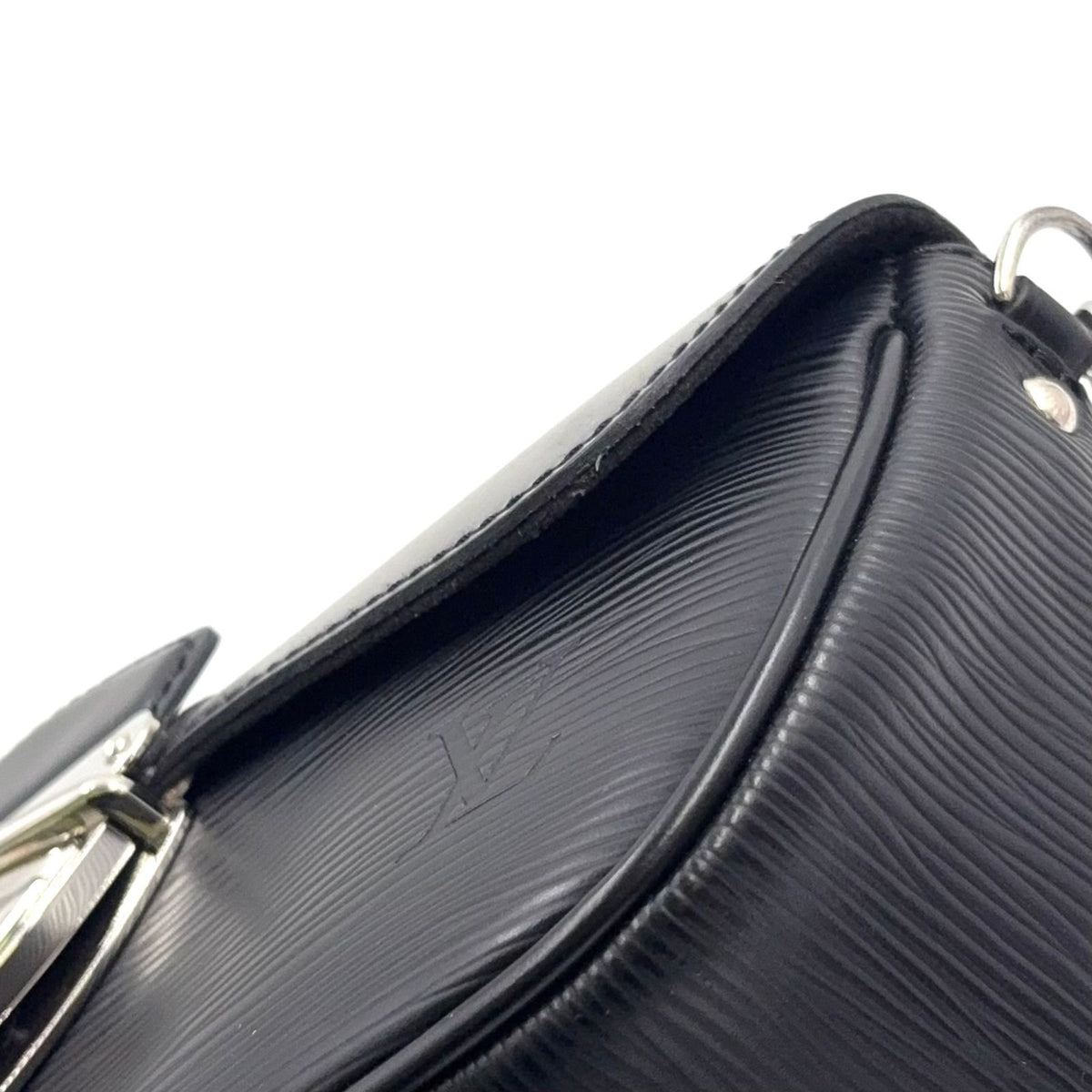 Louis Vuitton Pochette Montaigne Epi Noir Leather Black Shoulder Bag Silver — view 7
