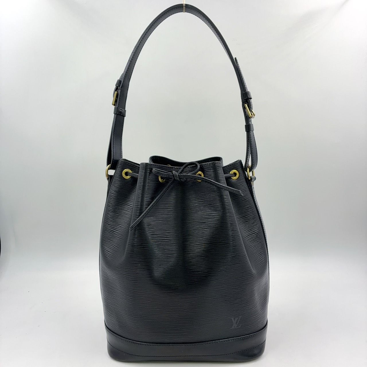 Louis Vuitton Noe Epi Noir Leather Black Shoulder Bag Gold