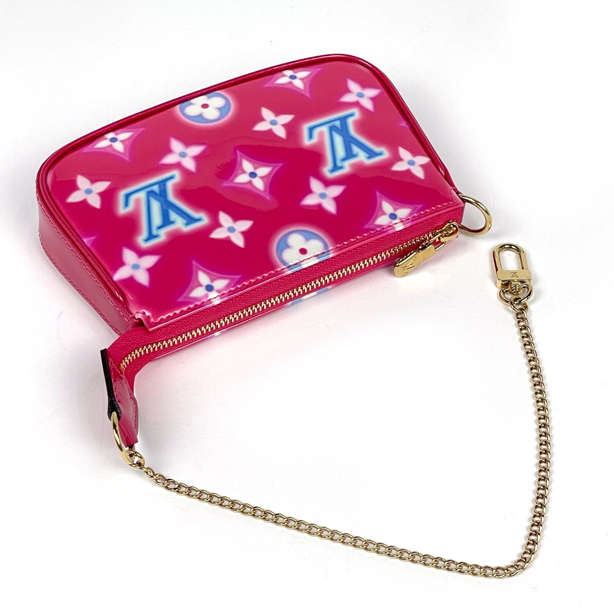 Louis Vuitton Mini Pochette Accessoires Pouch Monogram Vernis Fuchsia — view 4
