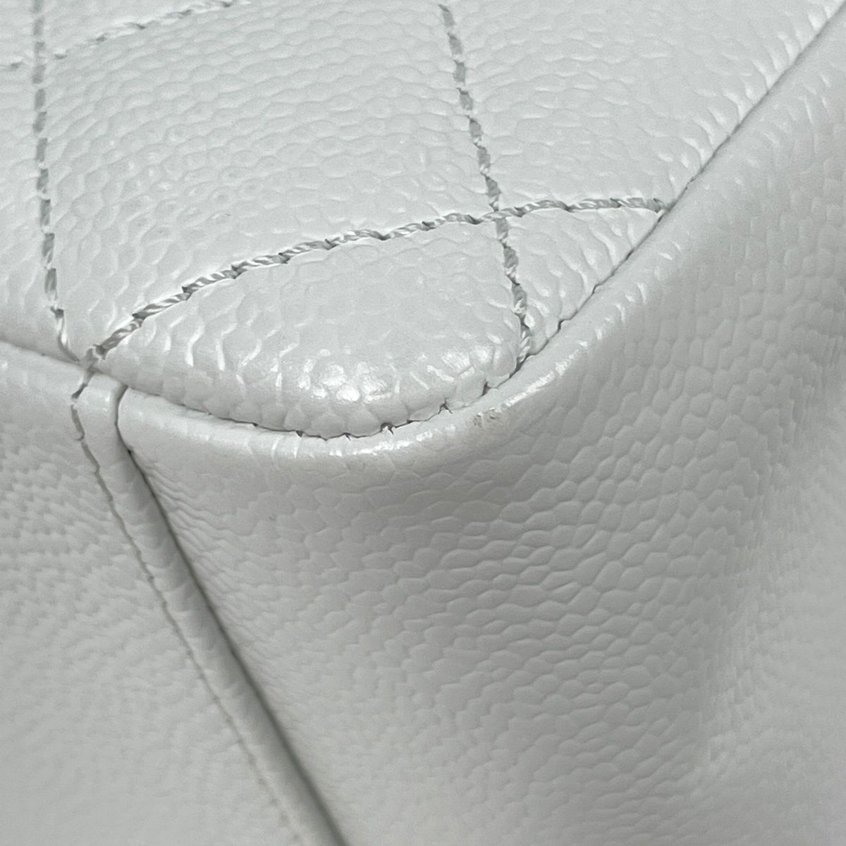 Chanel Tote CC Logo Quilted Caviar Leather White — view 3