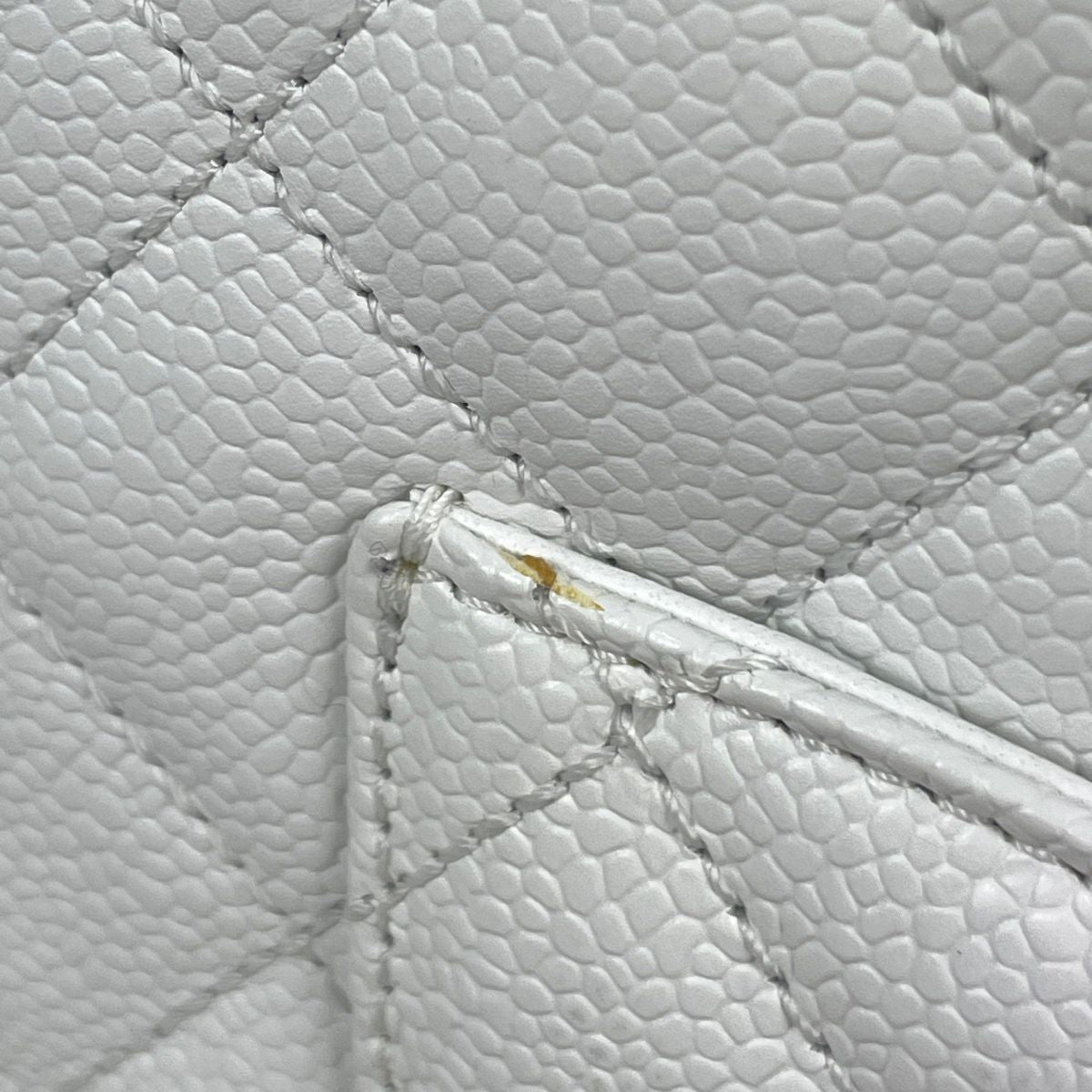Chanel Tote CC Logo Quilted Caviar Leather White — view 4