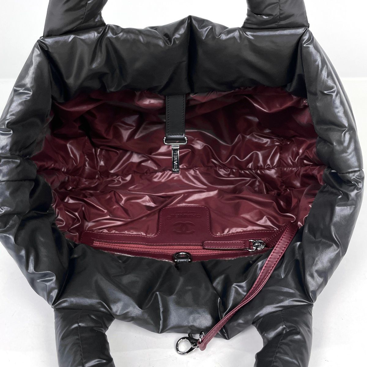 Chanel Tote Coco Cocoon Small CC Logo Nylon Black — view 8