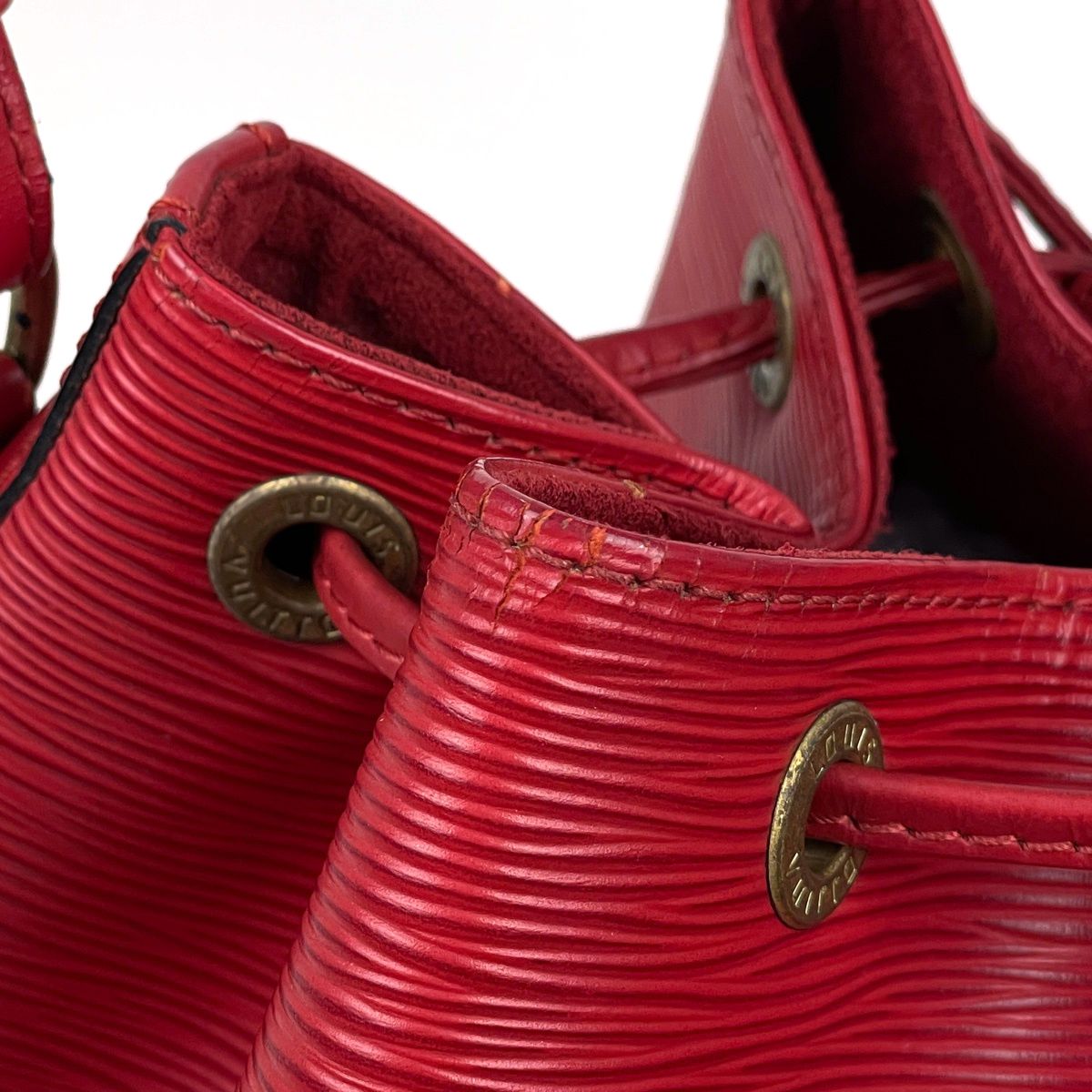 Louis Vuitton Noe Shoulder Bag Drawstring Epi Castilian — view 5