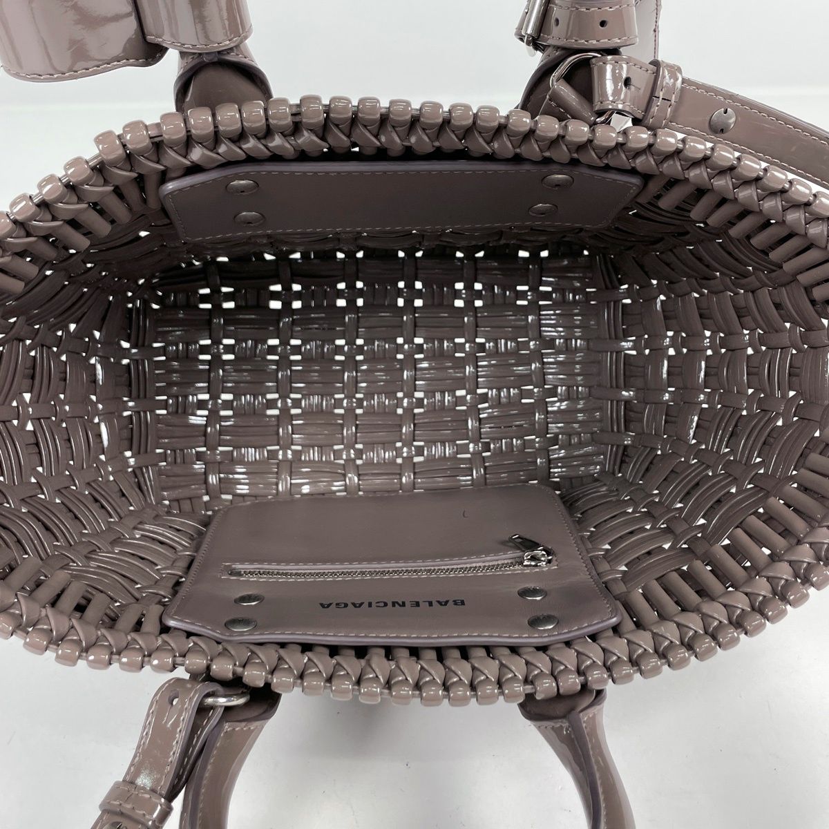 Balenciaga Handbag Bistro XS Basket 2-Way Patent Leather Greige — view 7