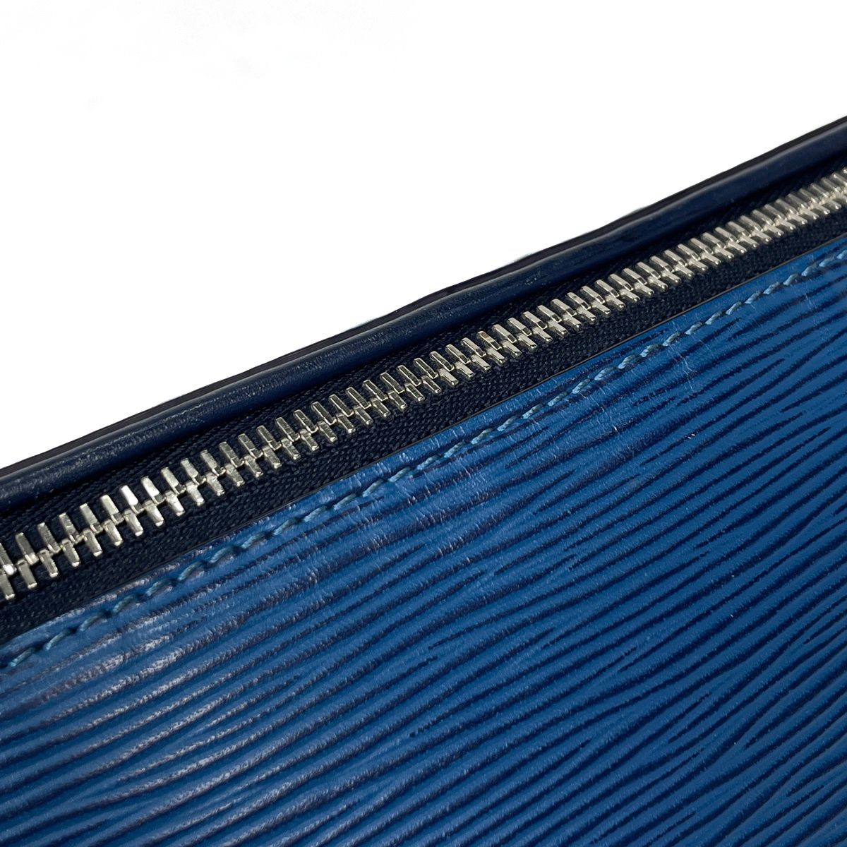 Louis Vuitton Bum Bag Epi Blue Azur — view 4