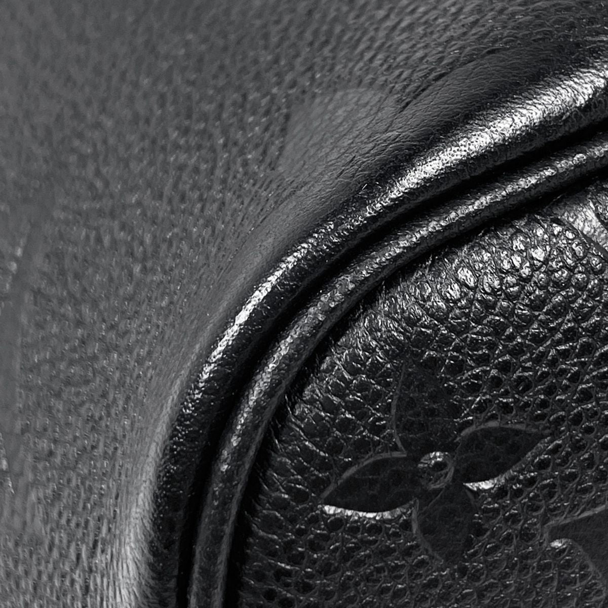 Louis Vuitton Neverfull MM Tote Monogram Empreinte Noir — view 3