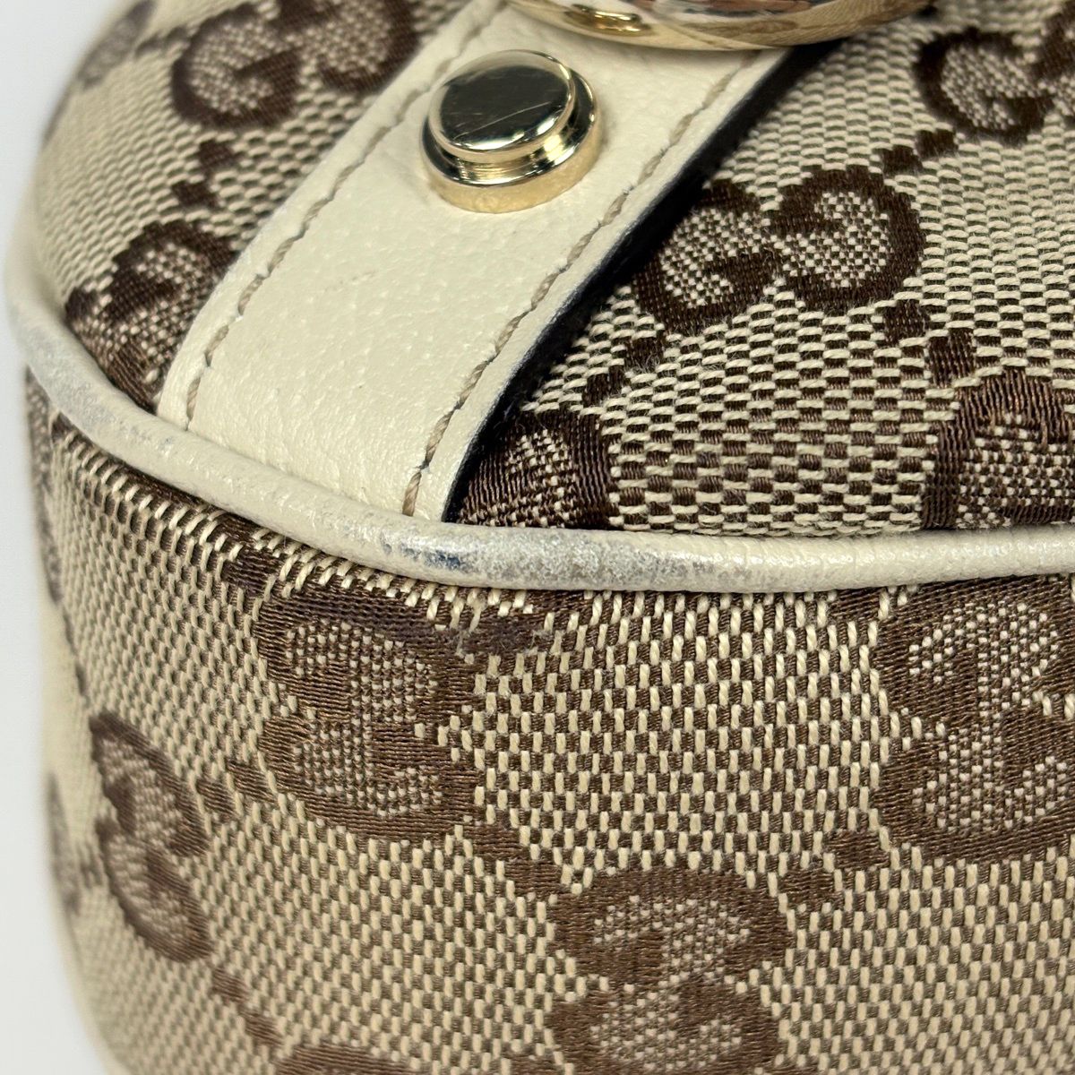 Gucci Shoulder Bag GG Pattern Abbey Canvas Beige White — view 3