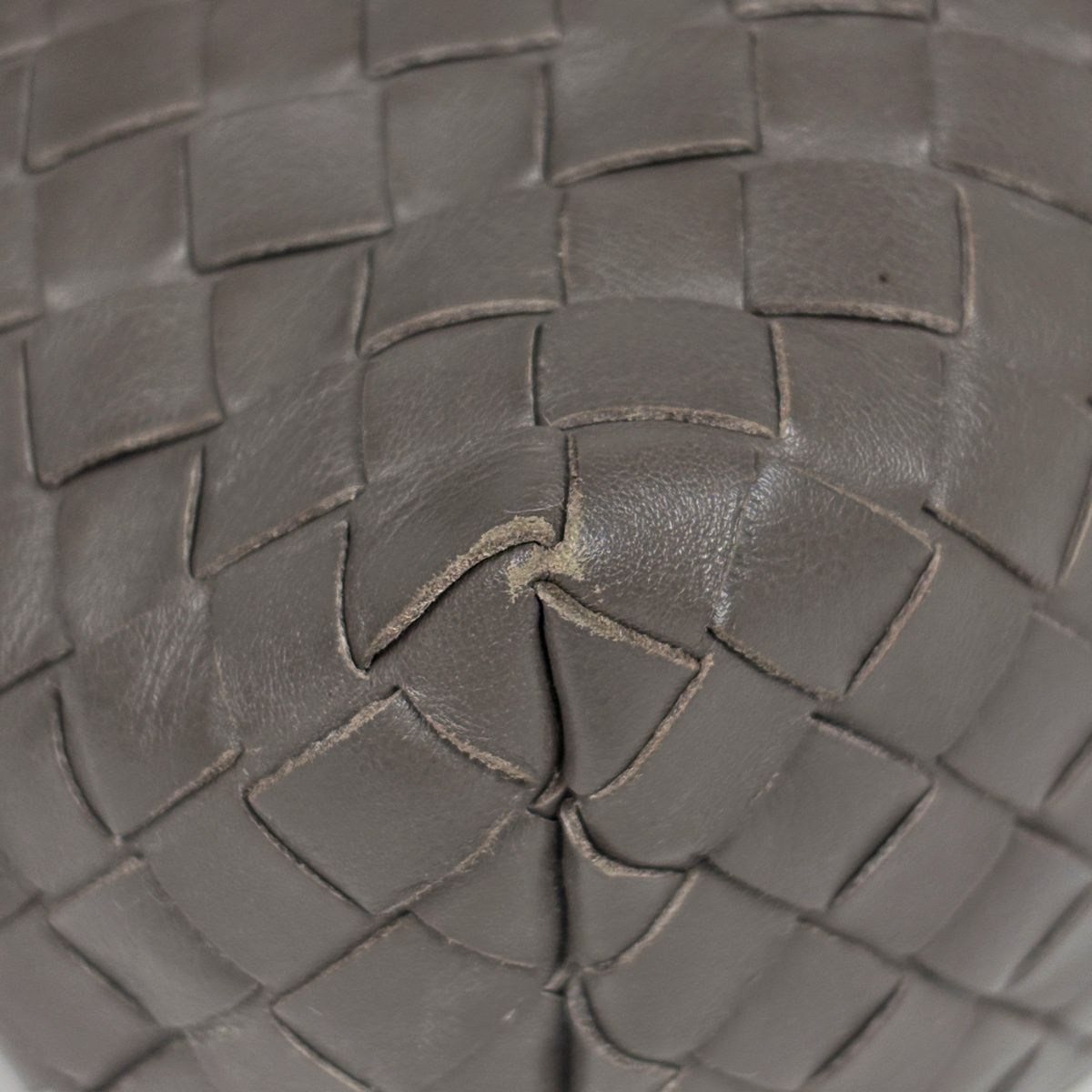 Bottega Veneta Shoulder Bag Intrecciato Leather Beige — view 3