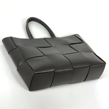 Bottega Veneta Tote Arco Large Leather Gray — view 2
