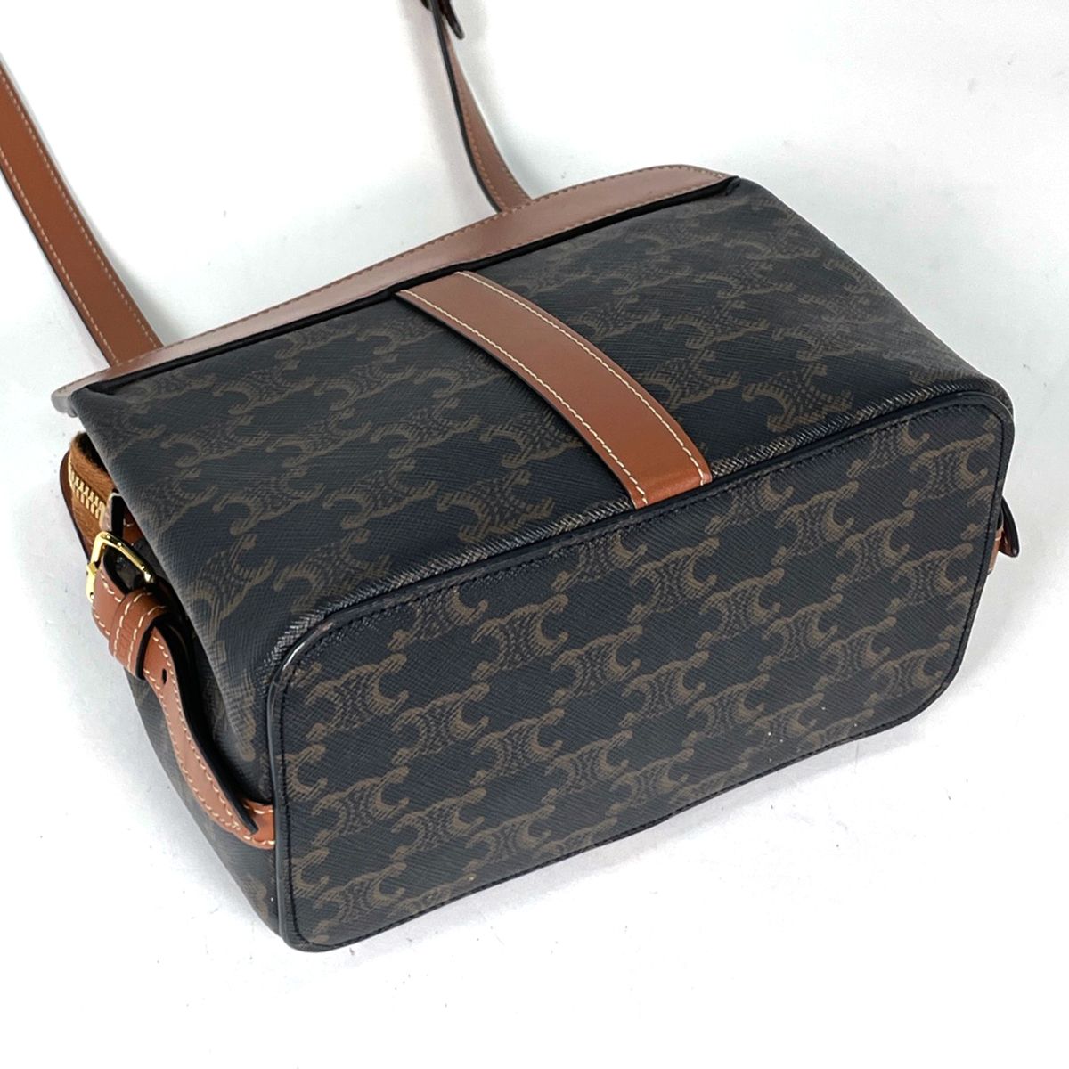 Celine Shoulder Bag Triomphe Teen Cabas de France Brown — view 2