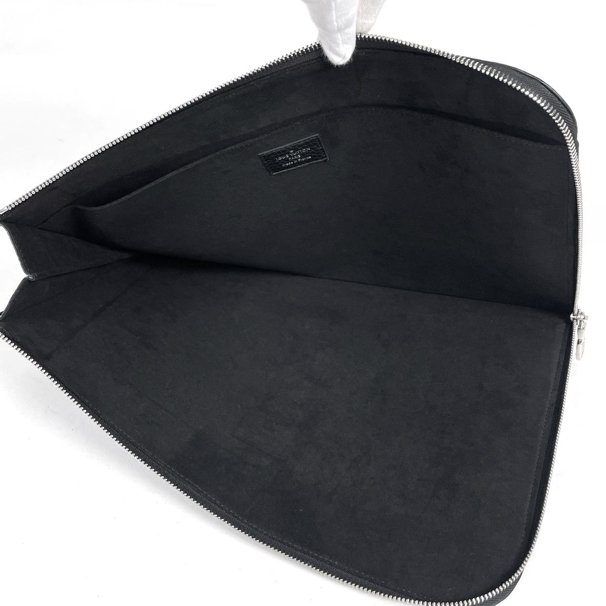 Louis Vuitton Pochette Jules GM Clutch Taurillon Noir — view 6