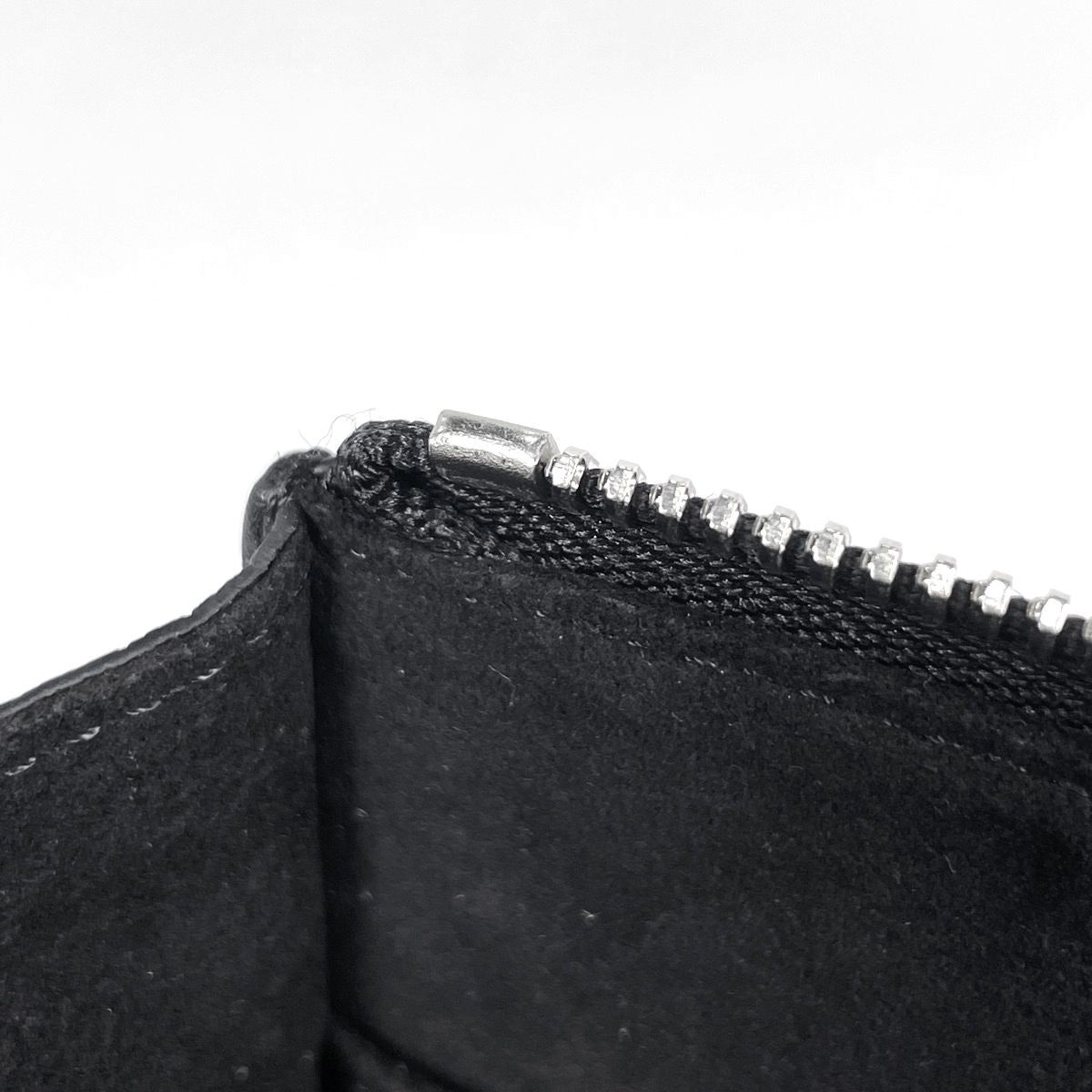Louis Vuitton Pochette Jules GM Clutch Taurillon Noir — view 4