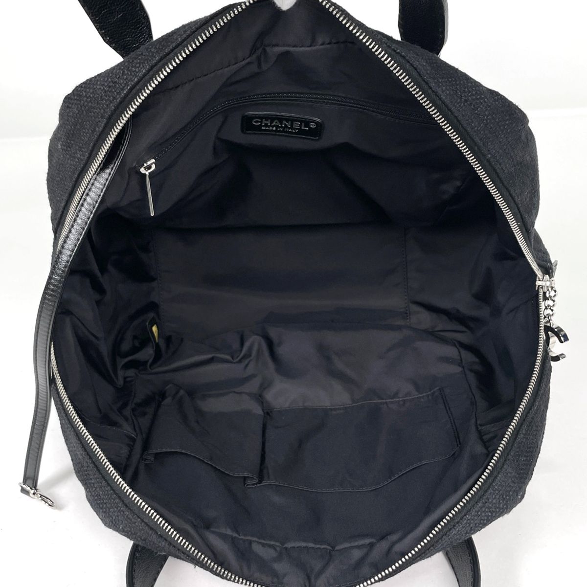 Chanel Handbag CC Logo Fabric Black — view 7