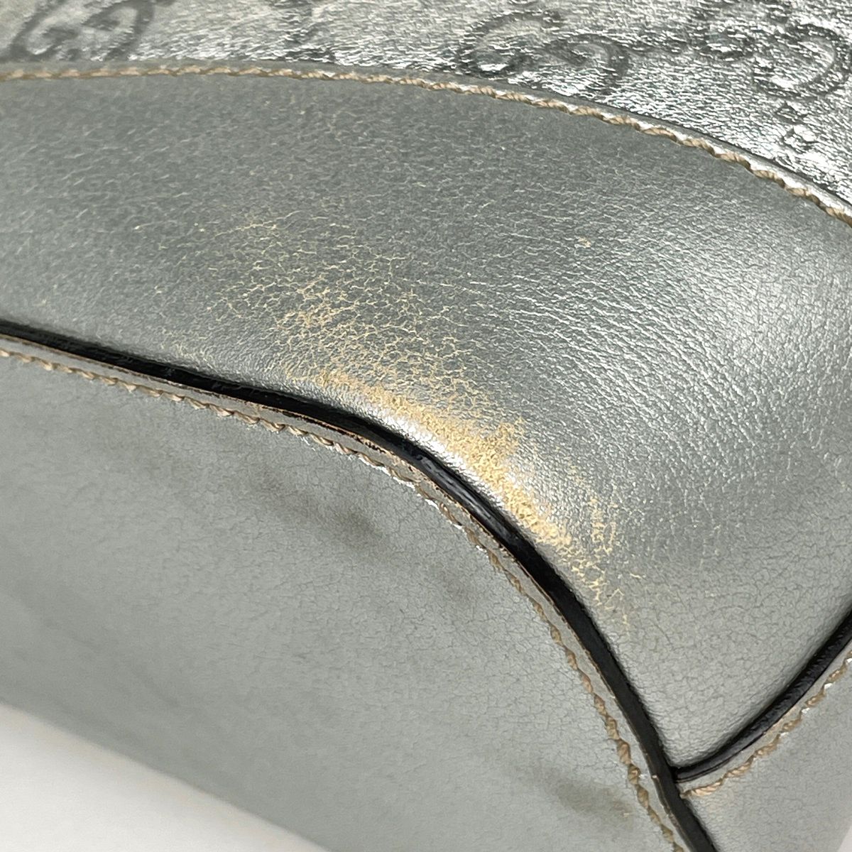 Gucci Shoulder Bag Guccissima Leather Silver — view 3