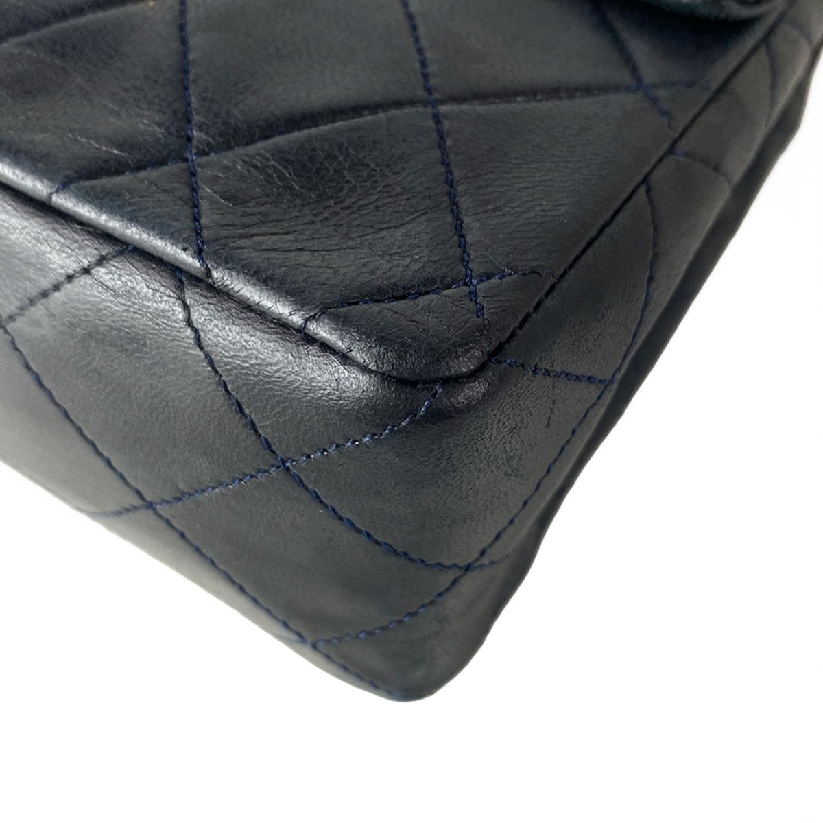Chanel Shoulder Bag Mini Quilted 17 Dark Navy Gold Lambskin — view 6