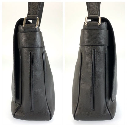Louis Vuitton Taiga Roman MM Gray Silver Shoulder Bag — view 7