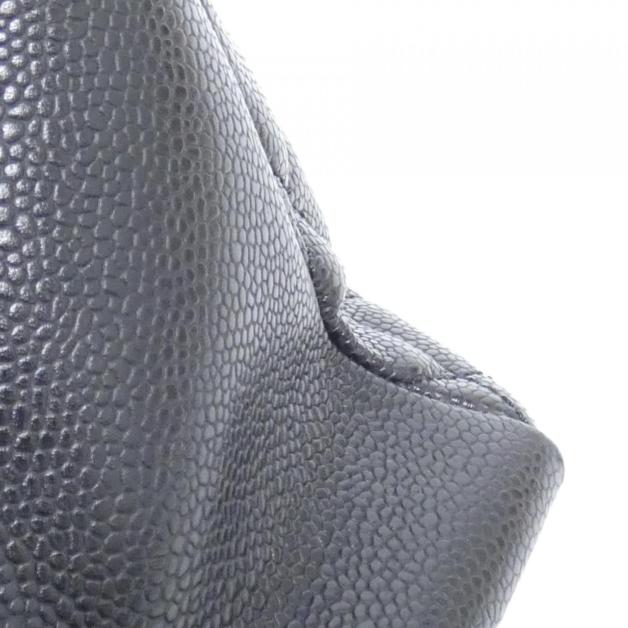 Chanel Shoulder Bag Black — view 4