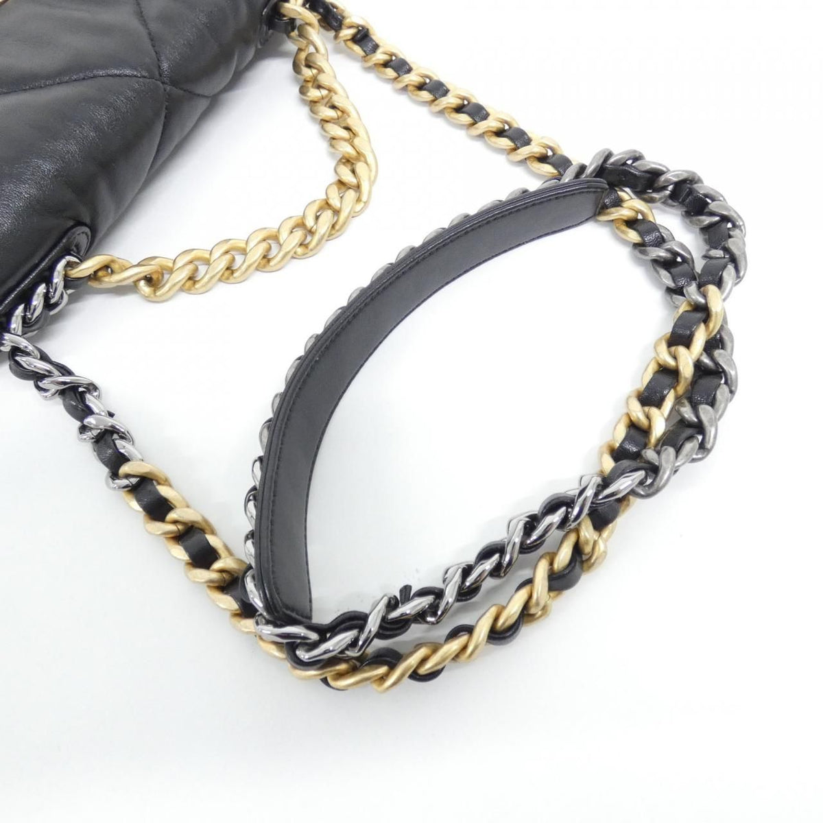 Chanel 19 Line Shoulder Bag — view 6