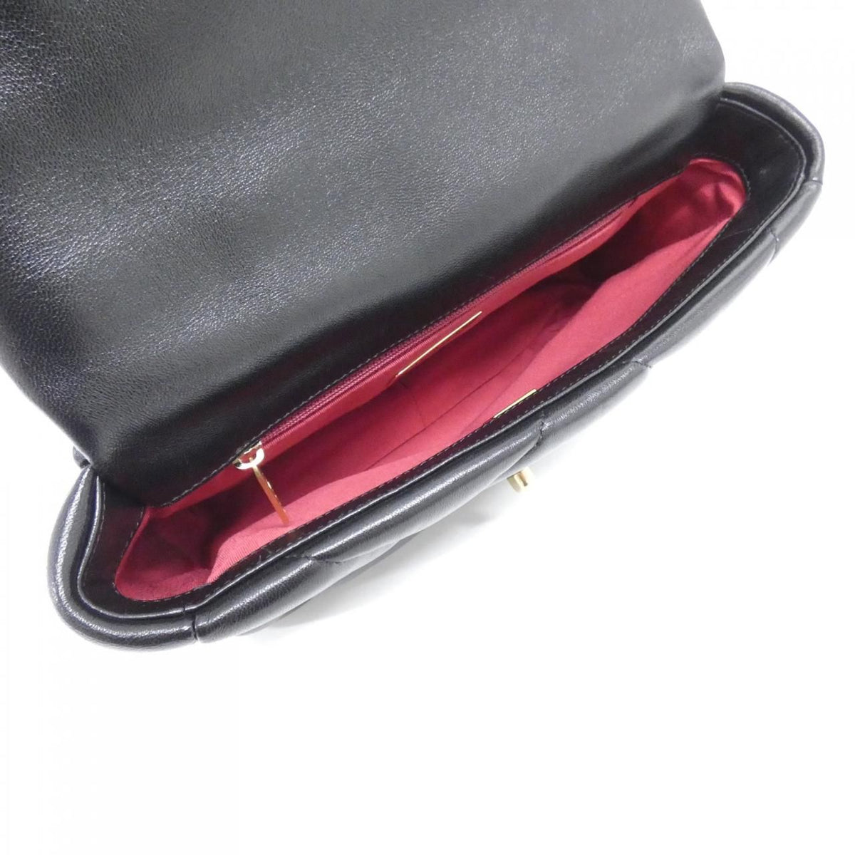 Chanel 19 Line Shoulder Bag — view 7