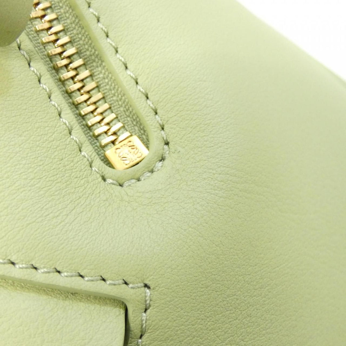 Loewe Hammock Compact Shoulder Bag — view 5