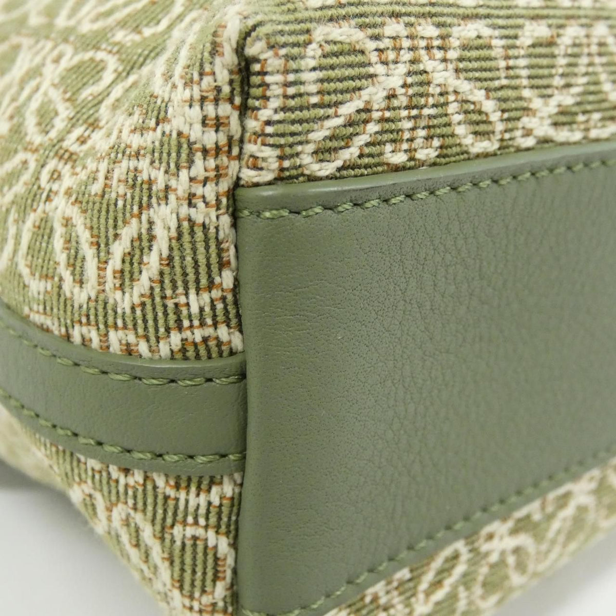 Loewe Flamenco Clutch Green — view 2
