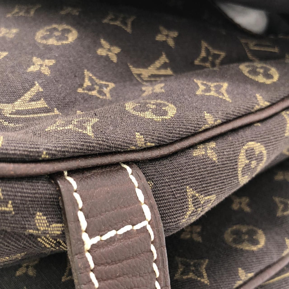 Louis Vuitton Monogram Mini Lin Saumur 30 Crossbody — view 4