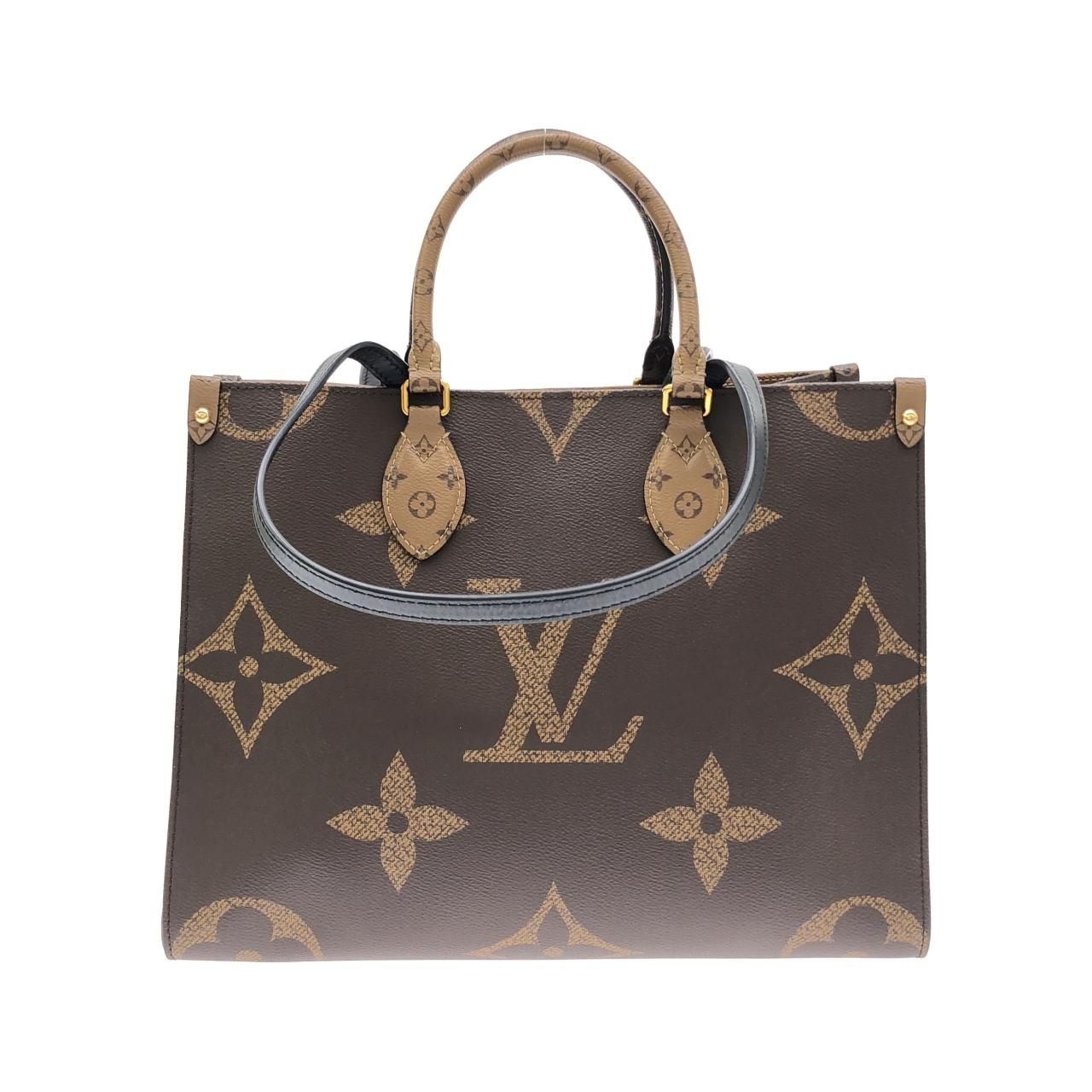 Louis Vuitton Monogram Giant on the Go MM Bag