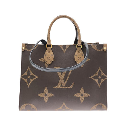 Louis Vuitton Monogram Giant on the Go MM Bag