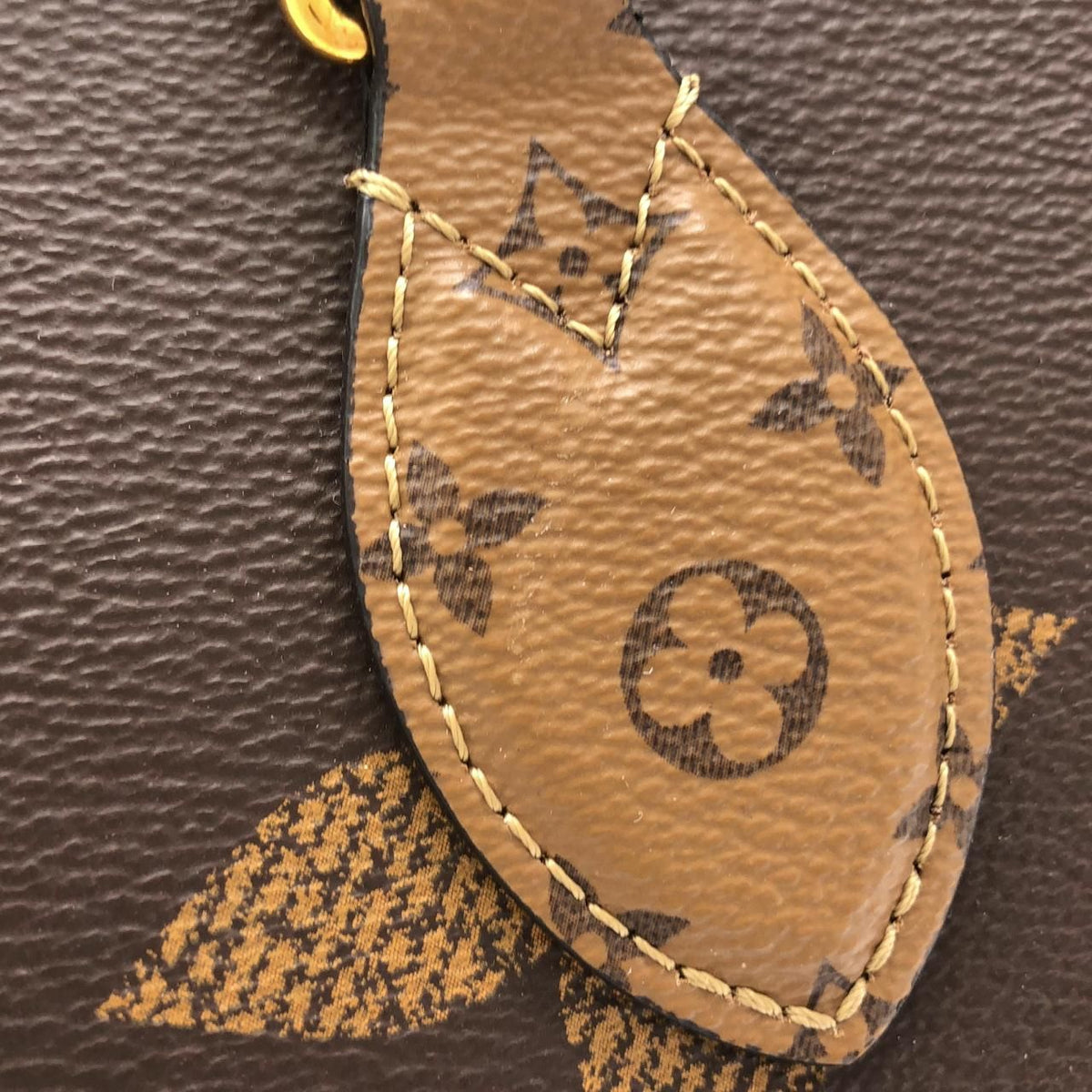 Louis Vuitton Monogram Giant on the Go MM Bag — view 4