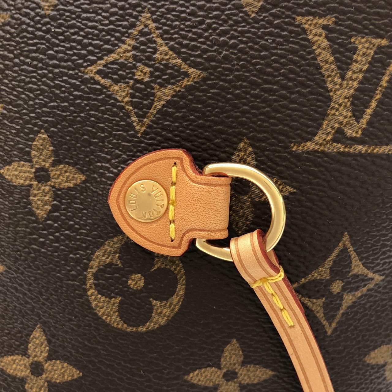 Louis Vuitton Monogram Neverfull MM Bag — view 3