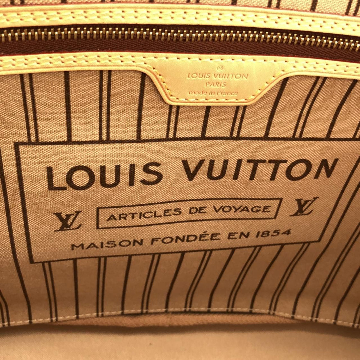 Louis Vuitton Monogram Neverfull MM Bag — view 8